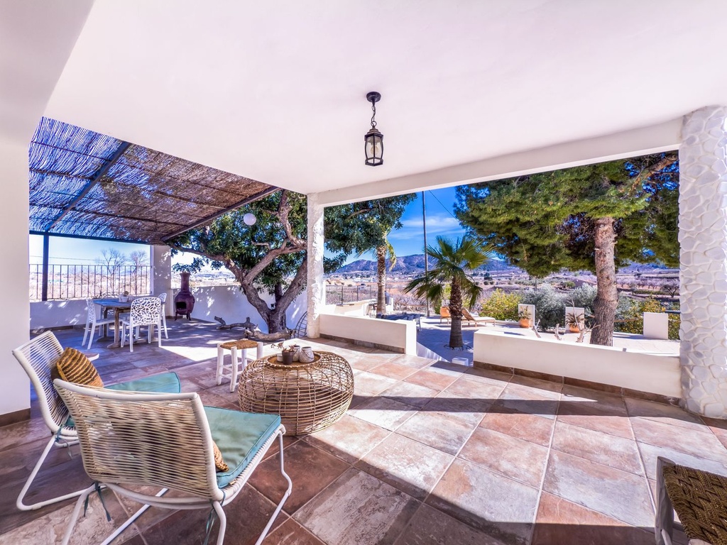 La Romana Alicante Villa met 8 slaapkamers, 2 zwembaden en 2 bijgebouwen