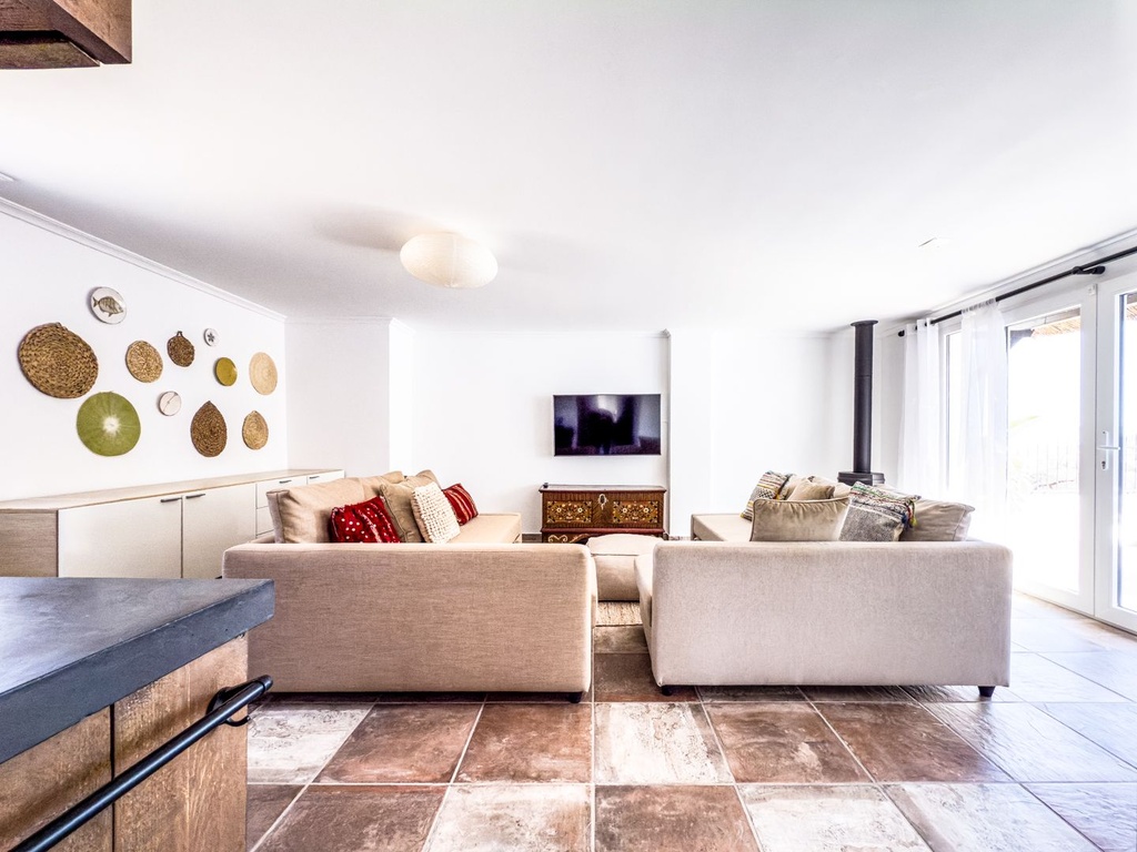 La Romana Alicante Villa met 8 slaapkamers, 2 zwembaden en 2 bijgebouwen