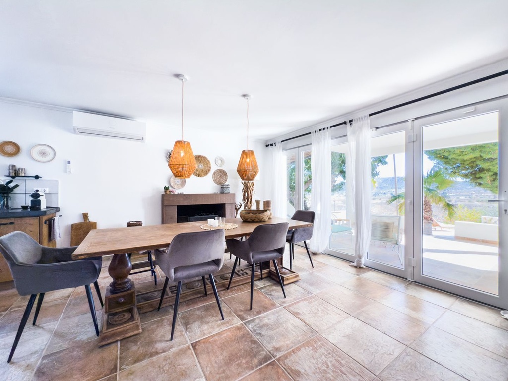 La Romana Alicante Villa met 8 slaapkamers, 2 zwembaden en 2 bijgebouwen