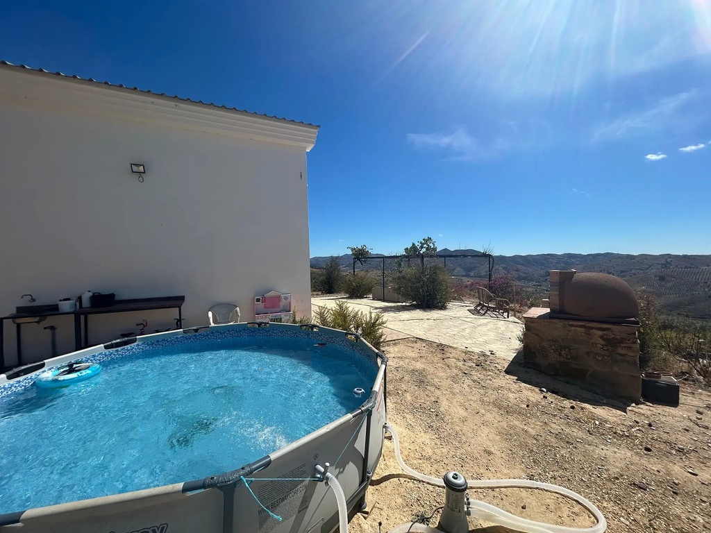Vrijstaand paardensport-pand in Villanueva de la Concepción, Málaga