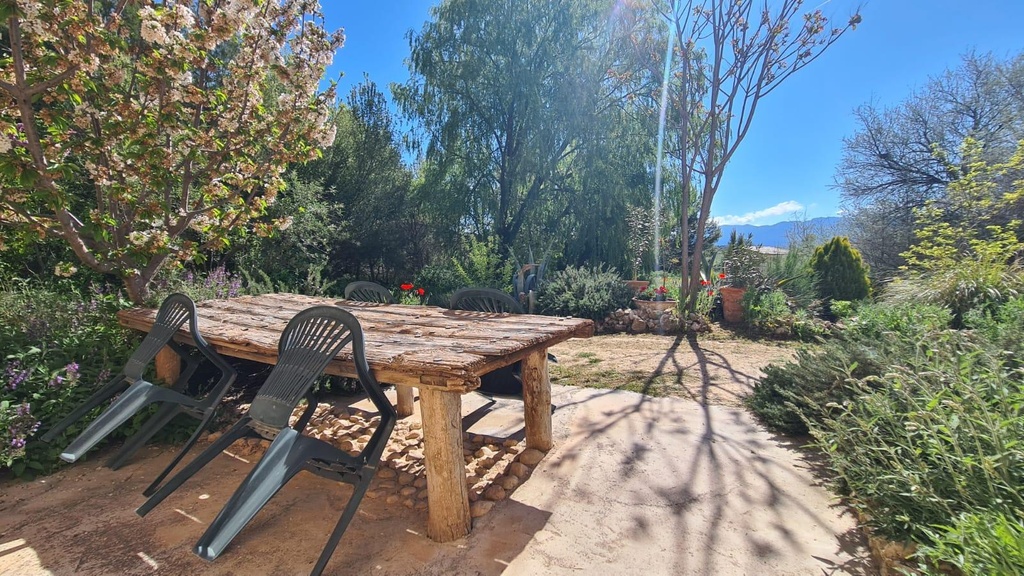 FARM HOUSE – TWO ADJOINING ANDALUSIAN CORTIJOS WITH POOL, TOURIST LICENCE & HUGE POTENTIAL IN GRANADA