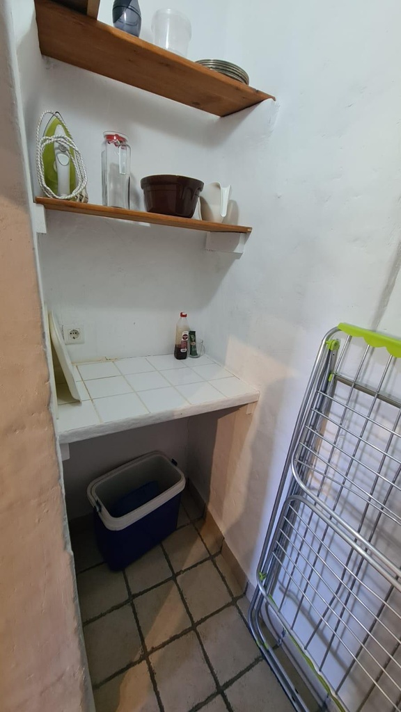 FARM HOUSE – TWO ADJOINING ANDALUSIAN CORTIJOS WITH POOL, TOURIST LICENCE & HUGE POTENTIAL IN GRANADA