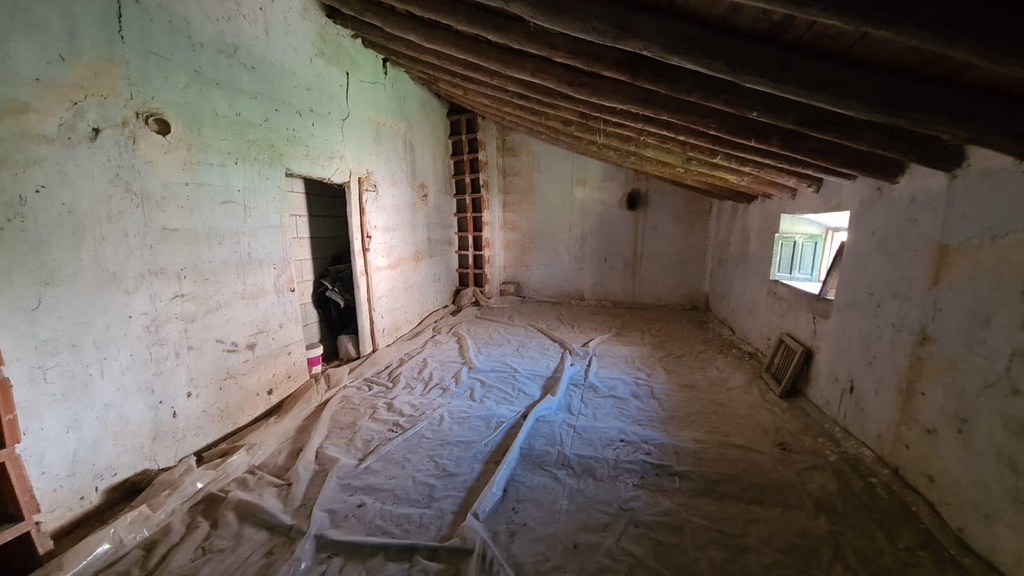 FARM HOUSE – TWO ADJOINING ANDALUSIAN CORTIJOS WITH POOL, TOURIST LICENCE & HUGE POTENTIAL IN GRANADA