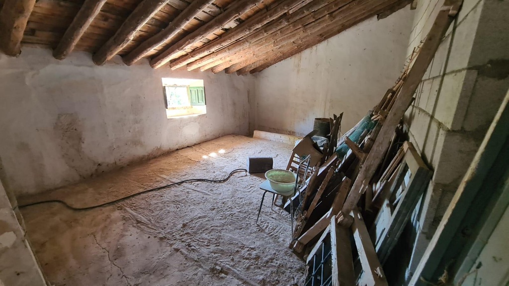 FARM HOUSE – TWO ADJOINING ANDALUSIAN CORTIJOS WITH POOL, TOURIST LICENCE & HUGE POTENTIAL IN GRANADA