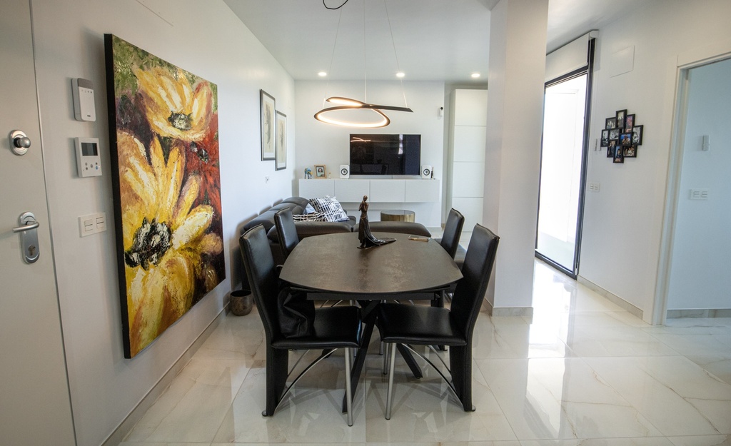 Luxe penthouse met 3 slaapkamers in Torrevieja – Los Altos met parkeerplaats en opslagruimte