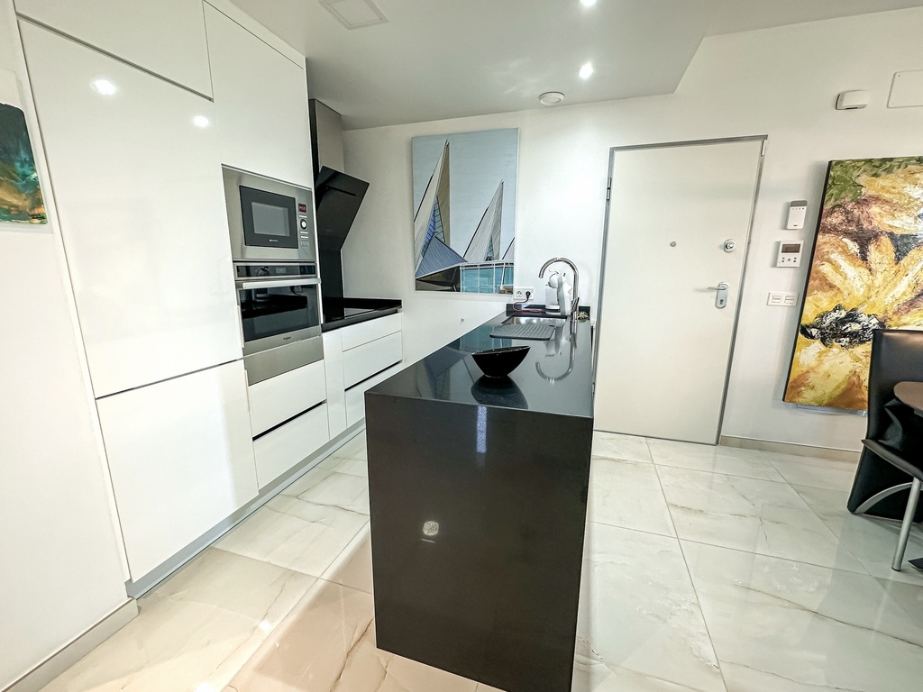 Luxe penthouse met 3 slaapkamers in Torrevieja – Los Altos met parkeerplaats en opslagruimte