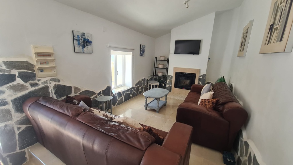 Te koop: Townhouse in El Margen, Oria