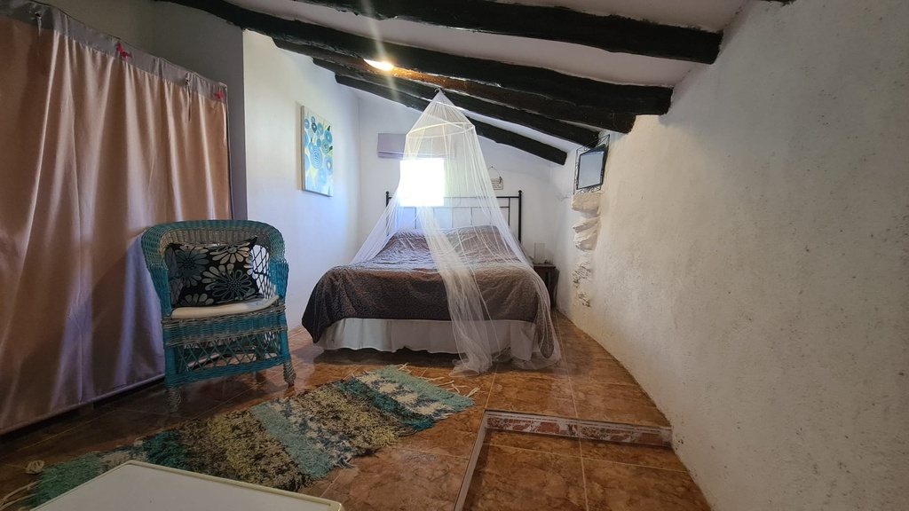 Prachtig Herenhuis te Koop in El Margen, Oria