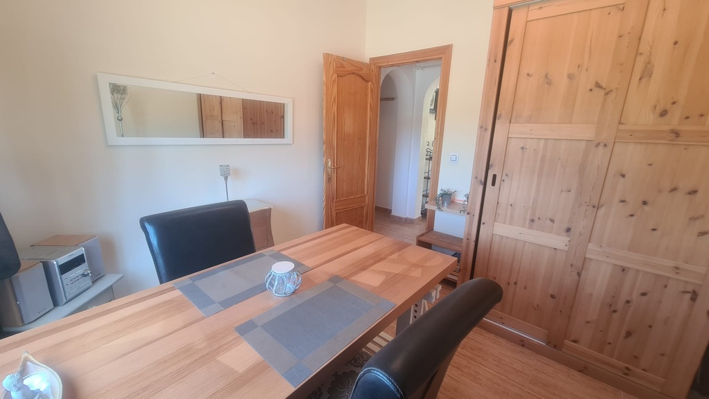 Landelijk Villa met 3 Slaapkamers, 1 Badkamer Te Koop in El Margen, Oria