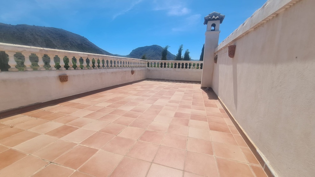 Landelijk Villa met 3 Slaapkamers, 1 Badkamer Te Koop in El Margen, Oria