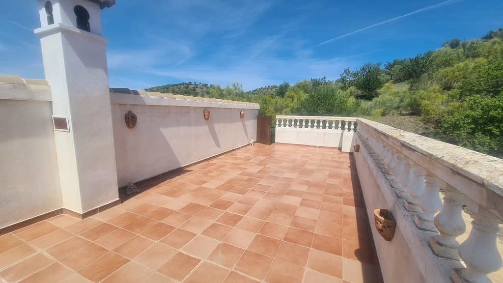 Landelijk Villa met 3 Slaapkamers, 1 Badkamer Te Koop in El Margen, Oria