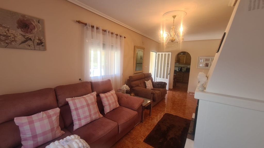 Landelijk villa met 3 slaapkamers en 1 badkamer te koop in El Margen, Oria, Almería
