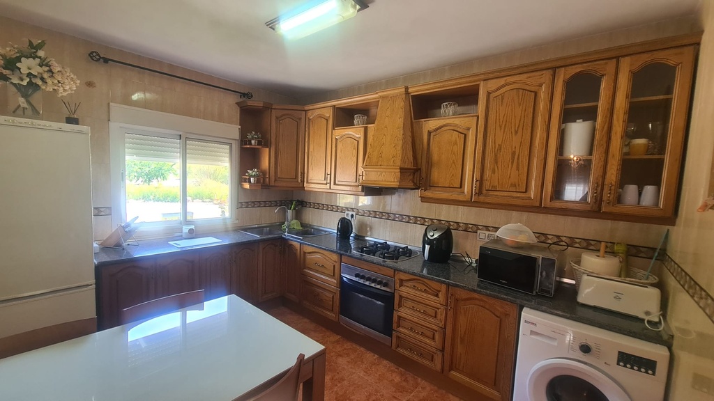 Landelijk villa met 3 slaapkamers en 1 badkamer te koop in El Margen, Oria, Almería
