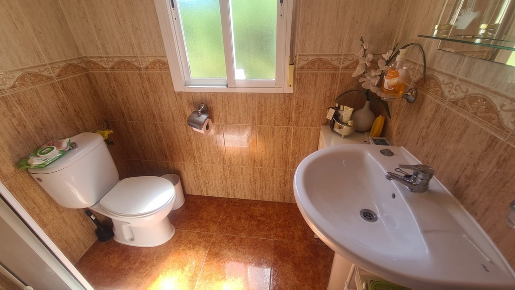 Landelijk villa met 3 slaapkamers en 1 badkamer te koop in El Margen, Oria, Almería