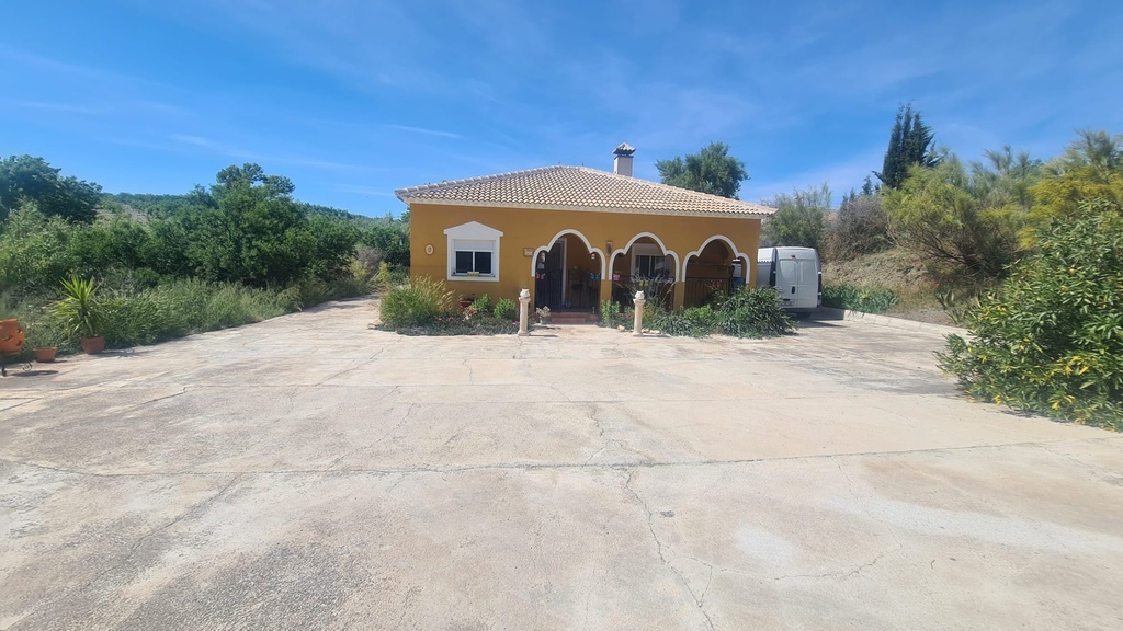 Landelijk villa met 3 slaapkamers en 1 badkamer te koop in El Margen, Oria, Almería