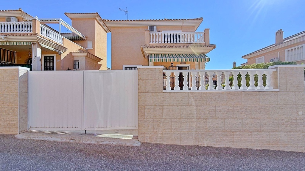 Villa te koop in Orihuela