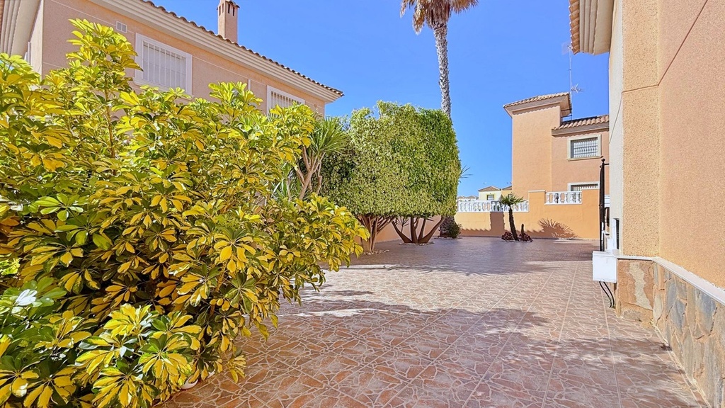 Villa te koop in Orihuela