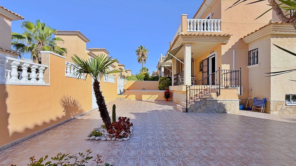 Villa te koop in Orihuela