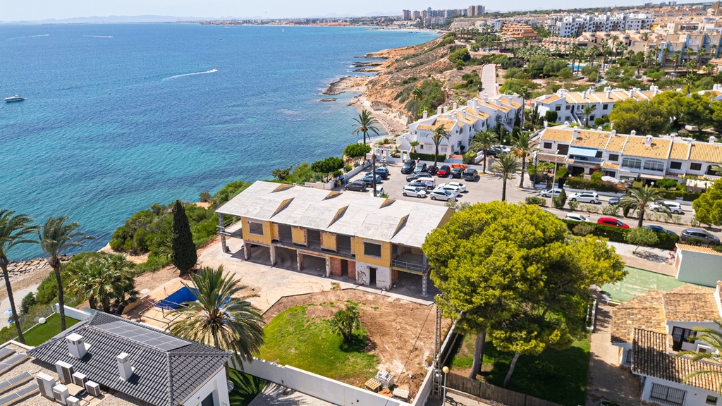 Villa’s aan het strand te koop in Orihuela Costa