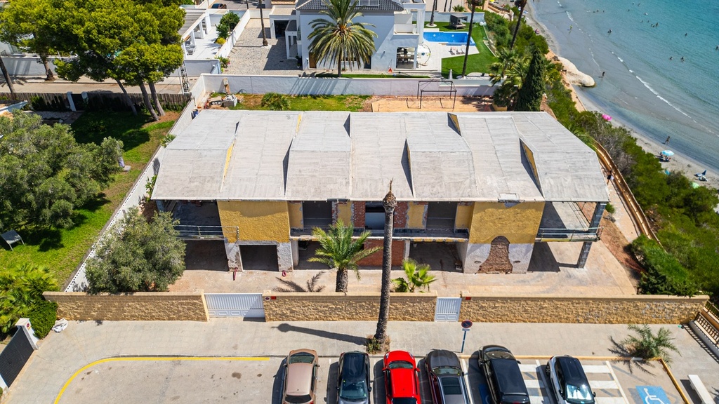 Villa’s aan het strand te koop in Orihuela Costa