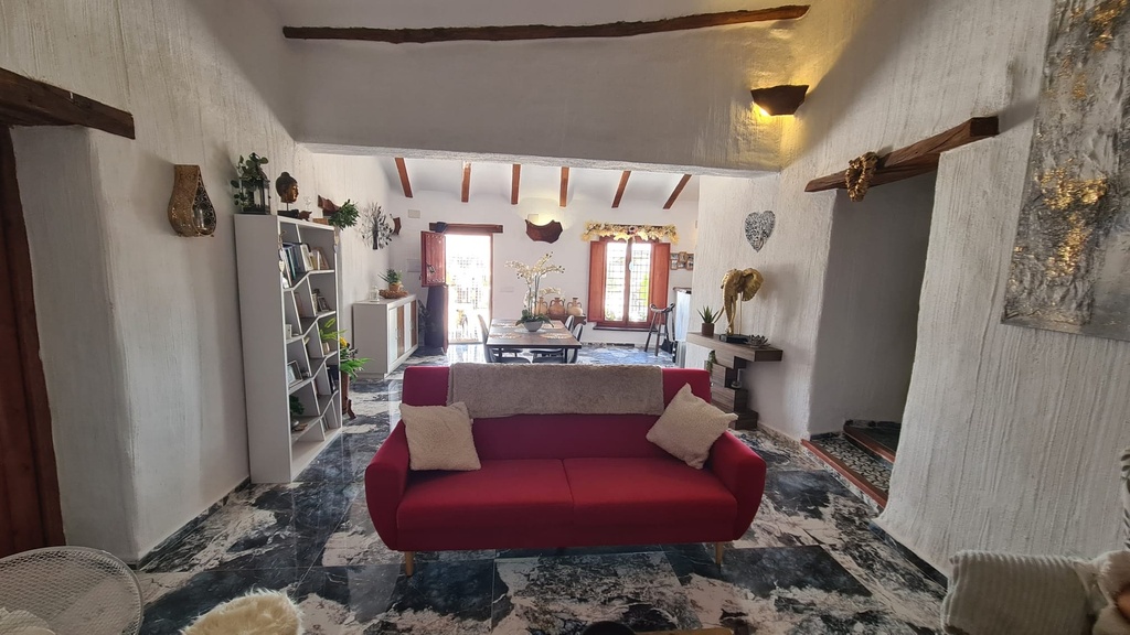Prachtig grottenhuis met 3 slaapkamers en 2 badkamers – Orce, Granada