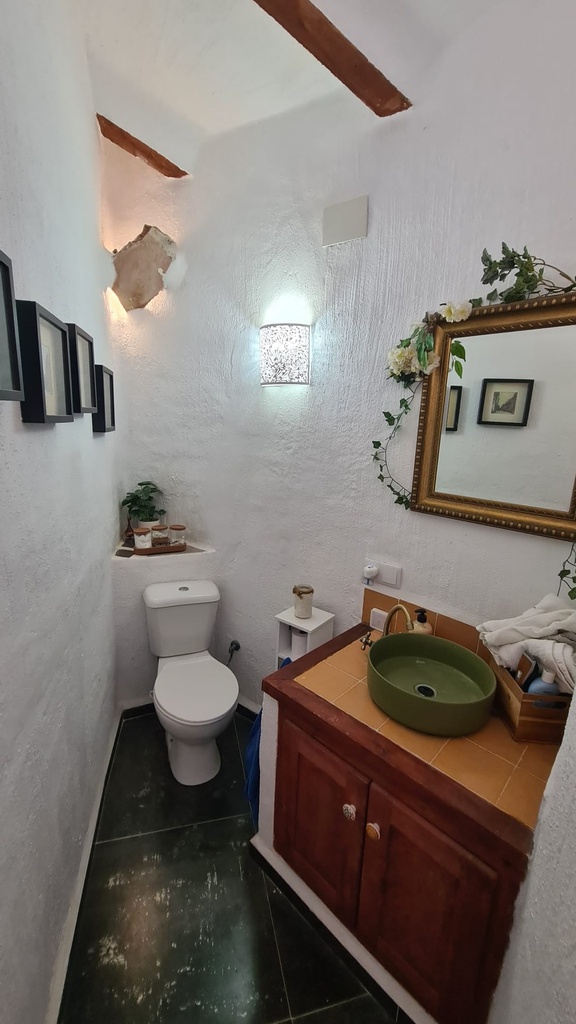 Prachtig grottenhuis met 3 slaapkamers en 2 badkamers – Orce, Granada