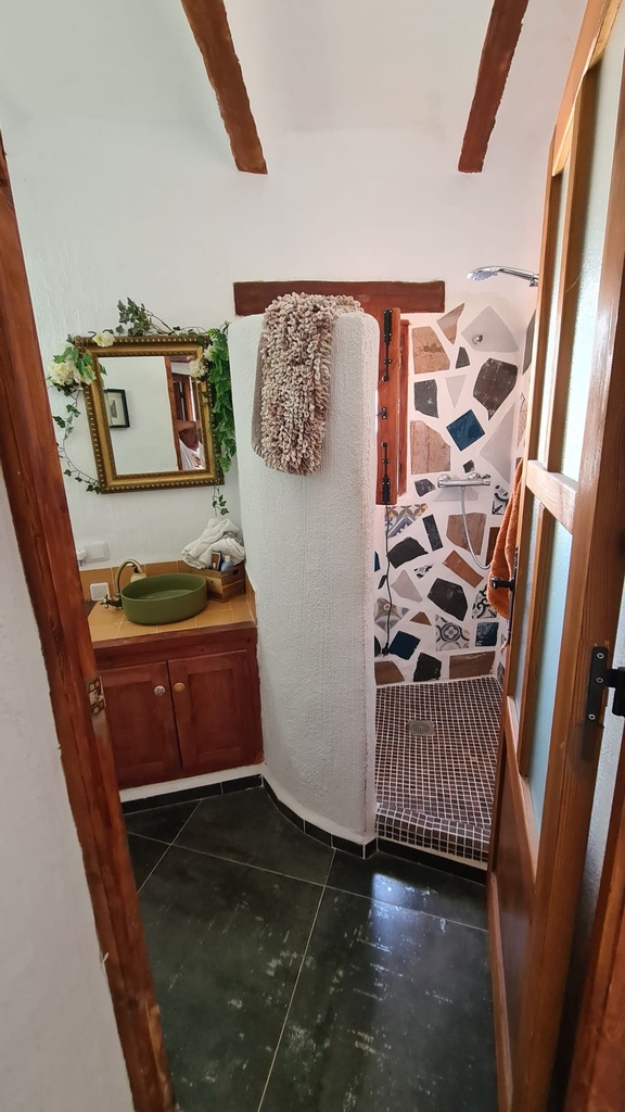 Prachtig grottenhuis met 3 slaapkamers en 2 badkamers – Orce, Granada