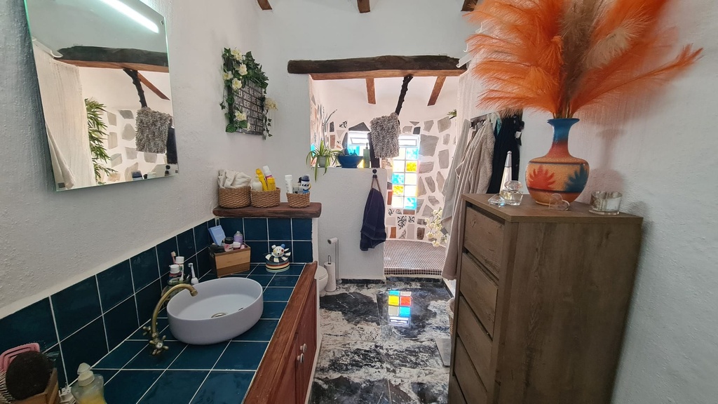 Prachtig grottenhuis met 3 slaapkamers en 2 badkamers – Orce, Granada