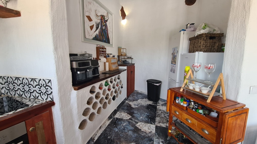 Prachtig grottenhuis met 3 slaapkamers en 2 badkamers – Orce, Granada