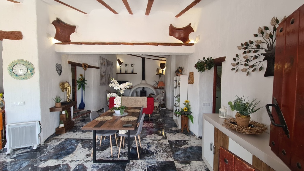 Prachtig grottenhuis met 3 slaapkamers en 2 badkamers – Orce, Granada