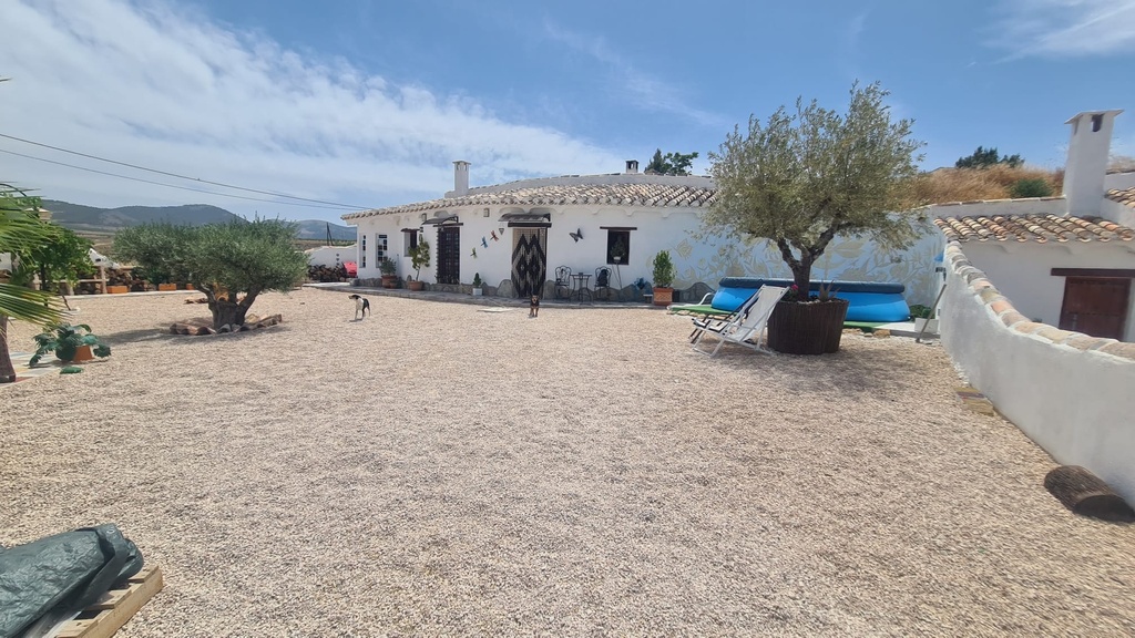 Prachtig grottenhuis met 3 slaapkamers en 2 badkamers – Orce, Granada