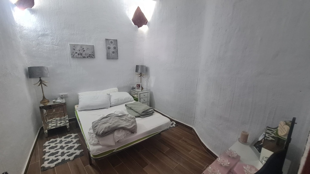 Grottehuis – 3 Slaapkamers 2 Badkamers Órgiva Granada