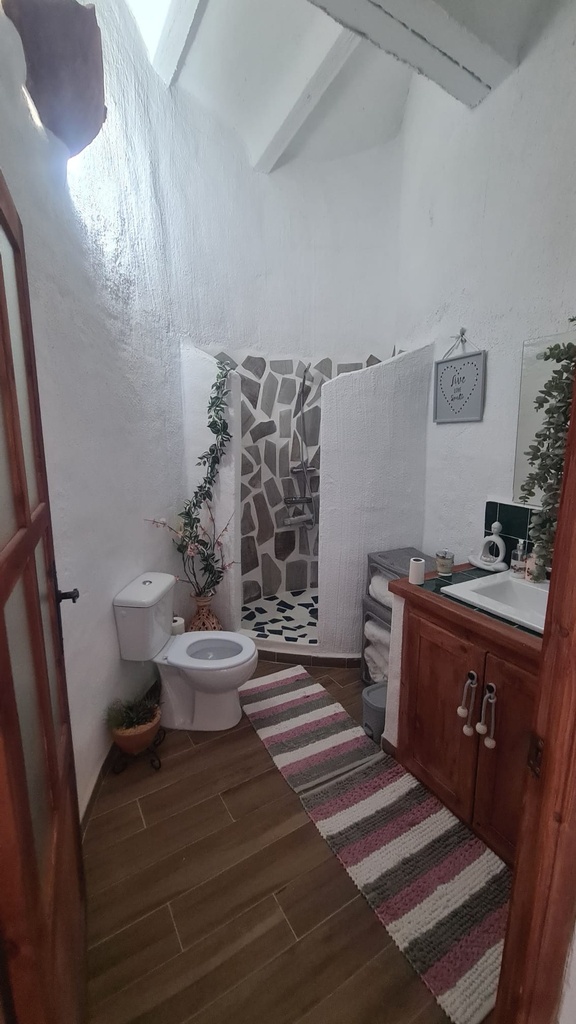 Grottehuis – 3 Slaapkamers 2 Badkamers Órgiva Granada