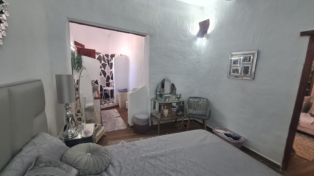 Grottehuis – 3 Slaapkamers 2 Badkamers Órgiva Granada