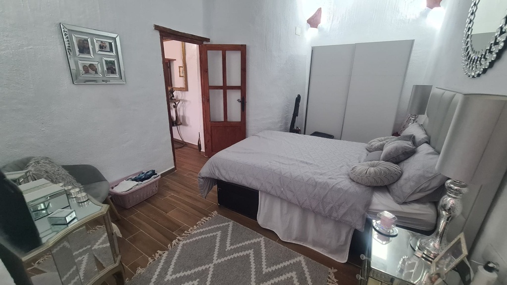 Grottehuis – 3 Slaapkamers 2 Badkamers Órgiva Granada