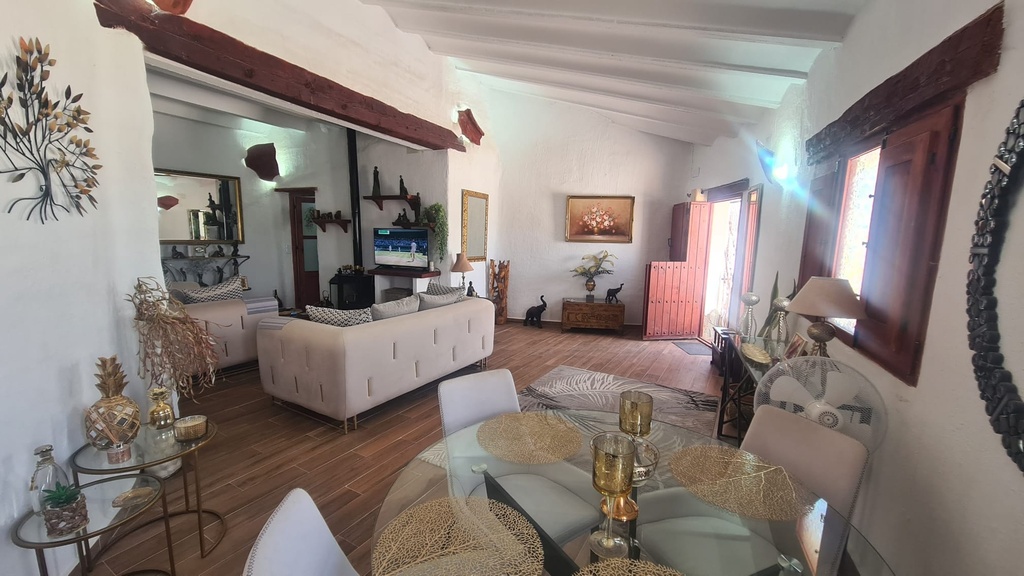 Grottehuis – 3 Slaapkamers 2 Badkamers Órgiva Granada