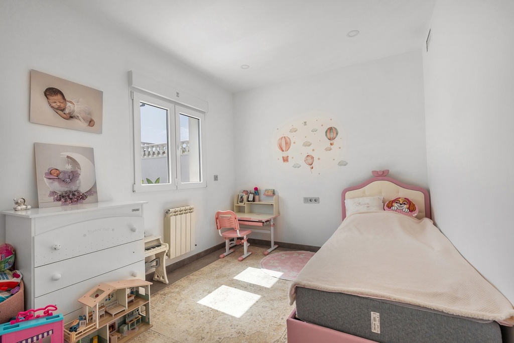 Vrijstaande villa te koop in Torrevieja