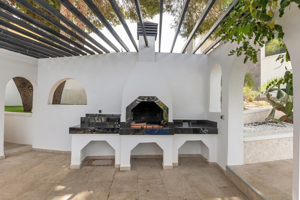 Vrijstaande villa te koop in Torrevieja