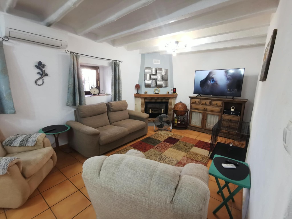 Mooi gerenoveerde woning met 4/5 slaapkamers, privézwembad in Las Labores, Huércal-Overa
