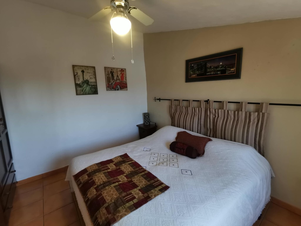 Mooi gerenoveerde woning met 4/5 slaapkamers, privézwembad in Las Labores, Huércal-Overa