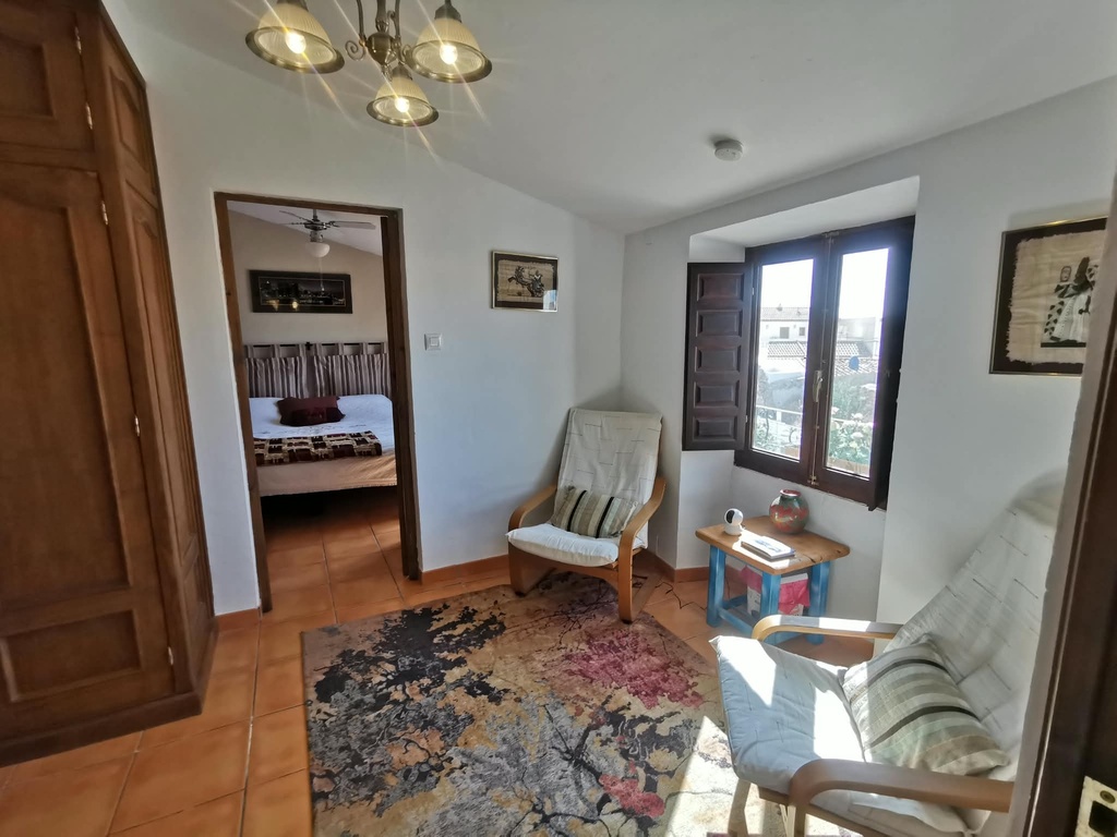 Mooi gerenoveerde woning met 4/5 slaapkamers, privézwembad in Las Labores, Huércal-Overa