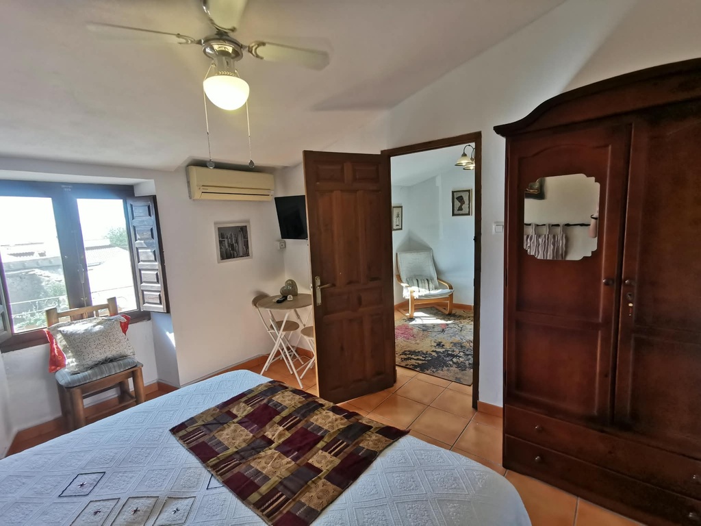 Mooi gerenoveerde woning met 4/5 slaapkamers, privézwembad in Las Labores, Huércal-Overa
