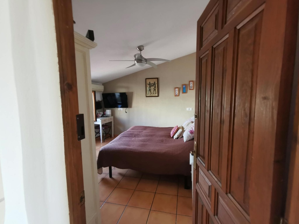 Mooi gerenoveerde woning met 4/5 slaapkamers, privézwembad in Las Labores, Huércal-Overa