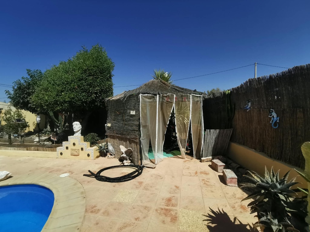 Mooi gerenoveerde woning met 4/5 slaapkamers, privézwembad in Las Labores, Huércal-Overa