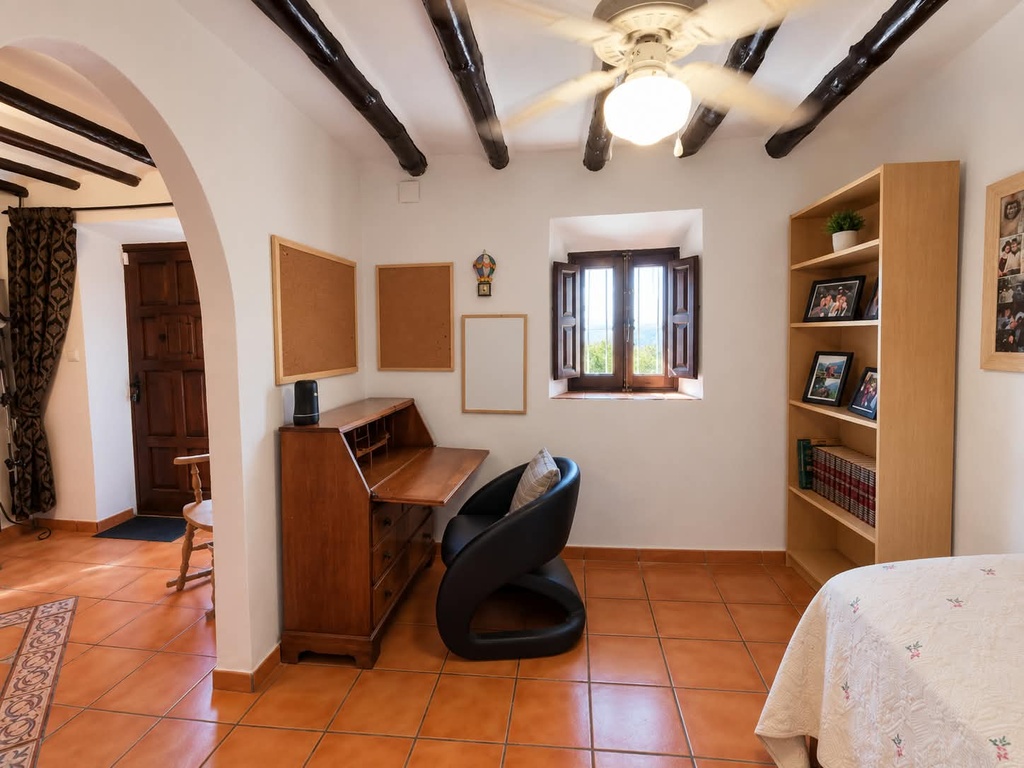 Mooi gerenoveerde woning met 4/5 slaapkamers, privézwembad in Las Labores, Huércal-Overa