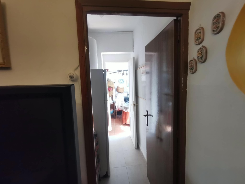 Fraai Gerenoveerd Dorpshuis met 5 Slaapkamers, Zonnig Terras en Landelijk Uitzicht in Chirivel, Almería