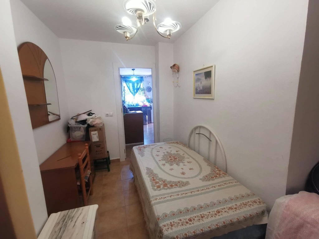 Fraai Gerenoveerd Dorpshuis met 5 Slaapkamers, Zonnig Terras en Landelijk Uitzicht in Chirivel, Almería