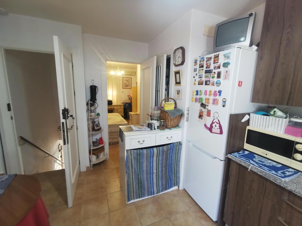 Fraai Gerenoveerd Dorpshuis met 5 Slaapkamers, Zonnig Terras en Landelijk Uitzicht in Chirivel, Almería