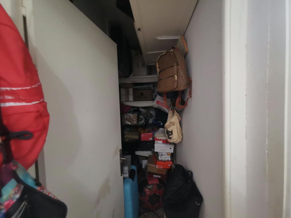 Fraai Gerenoveerd Dorpshuis met 5 Slaapkamers, Zonnig Terras en Landelijk Uitzicht in Chirivel, Almería