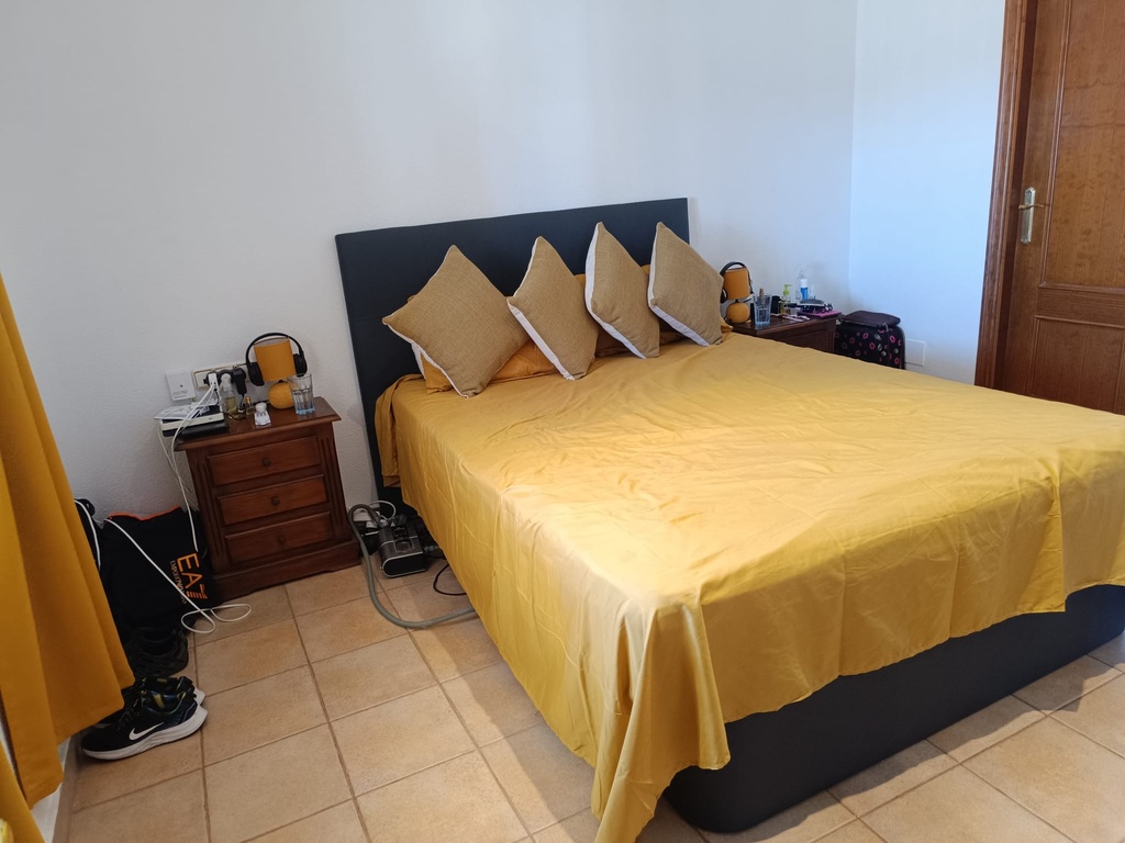 Vrijstaande woning in Fortuna met privé verwarmde zwembad, solarium en bergzicht